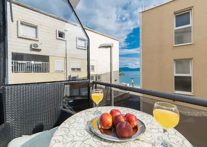 Apartments Mirna Center & Beach